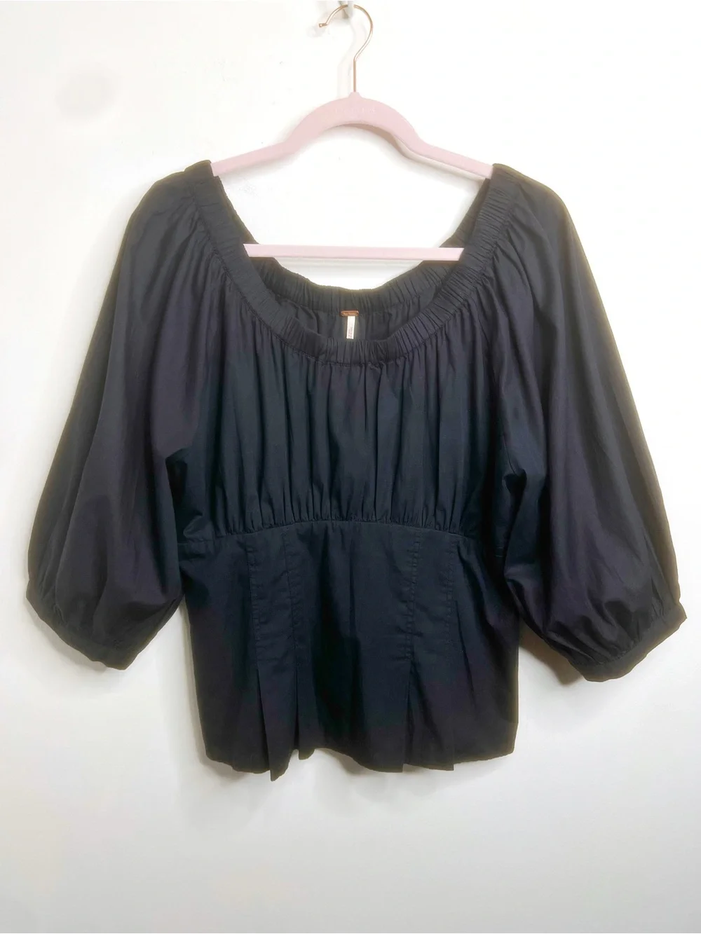 Free People Smocked Teagan Top Puff Sleeves in Black NWT Size Large
